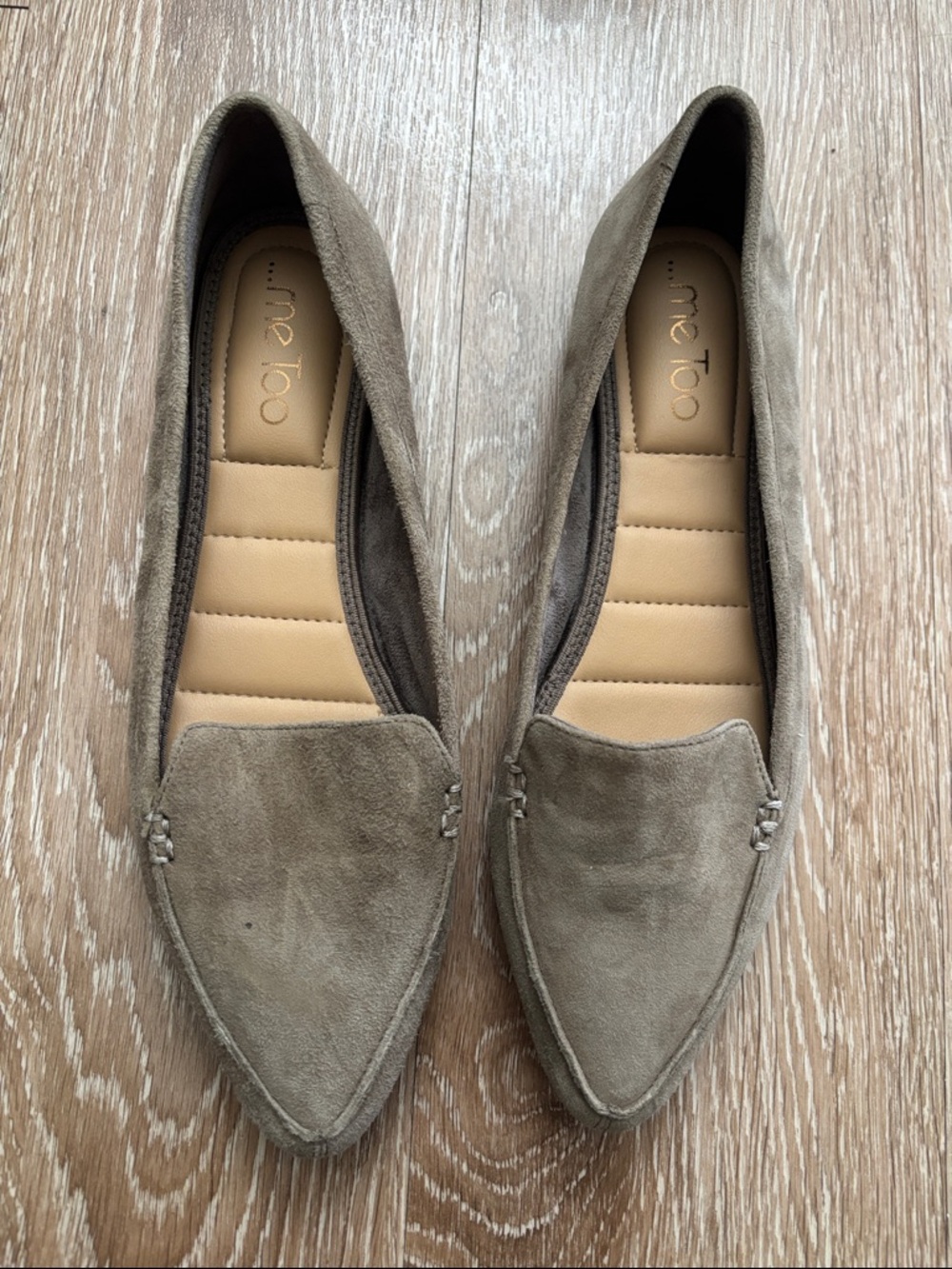 Me Too Audra suede pointed toe loafer flats, taupe, size 8